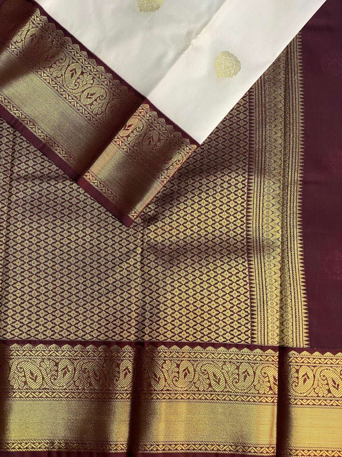 Off white and Purple kanchipuram silk saree- PSSR199