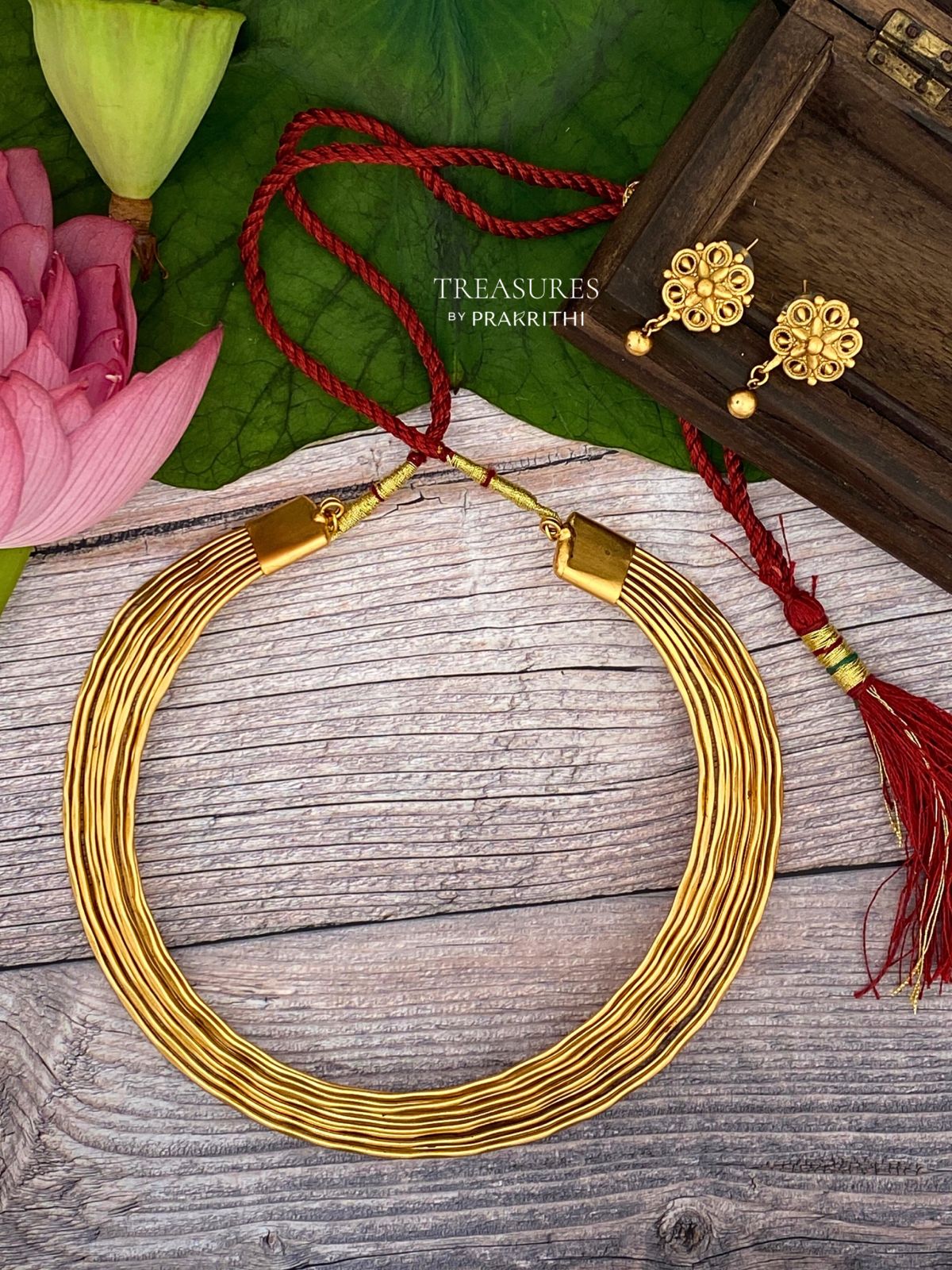 Classic Hasli Necklace Set -JN68