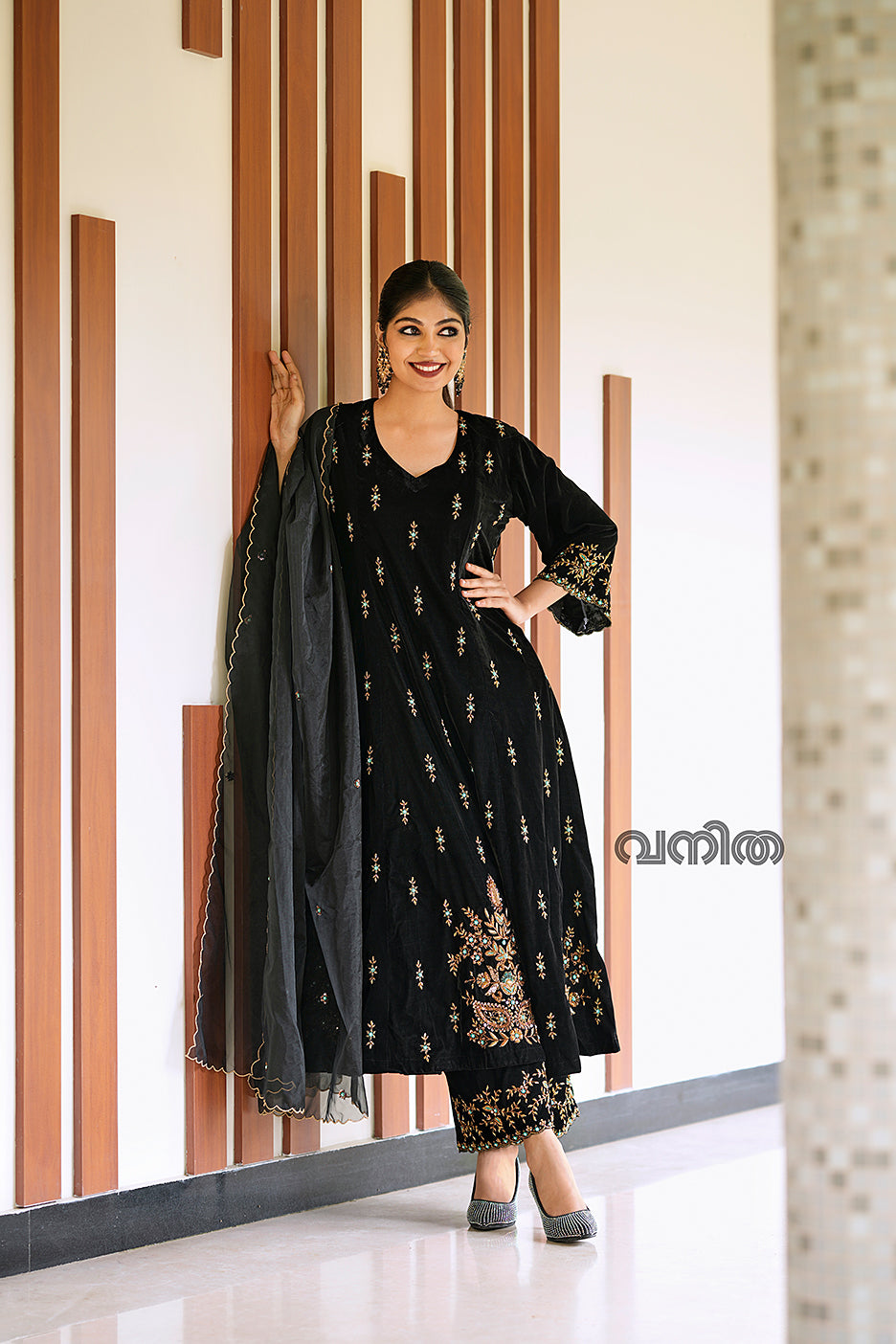 BLACK VELVET SALWAR - SLV04