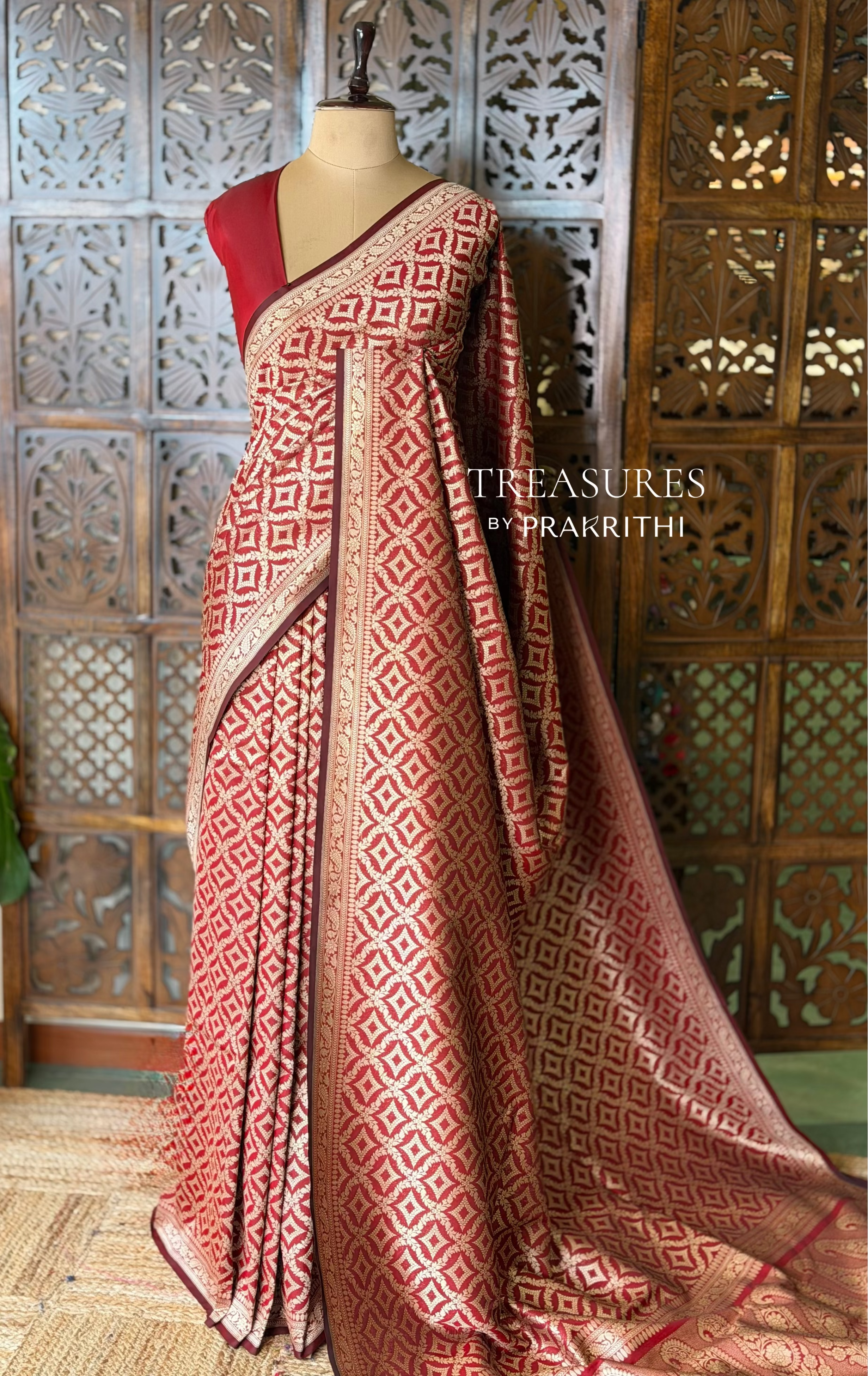 Deep Maroon Katan Banarasi silk saree - RAZ3Y