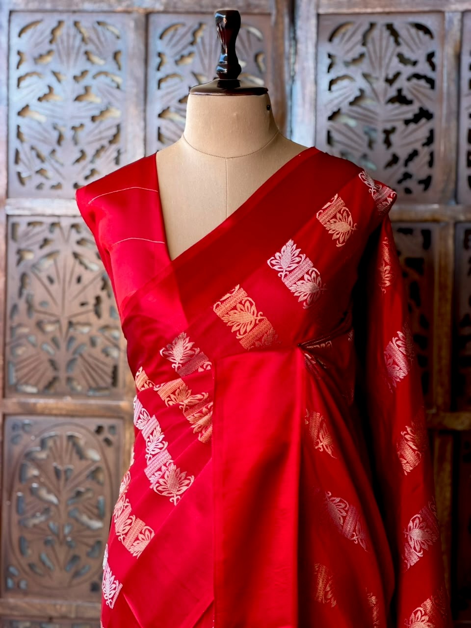 Red Banarasi Crape silk saree - PBRHC7