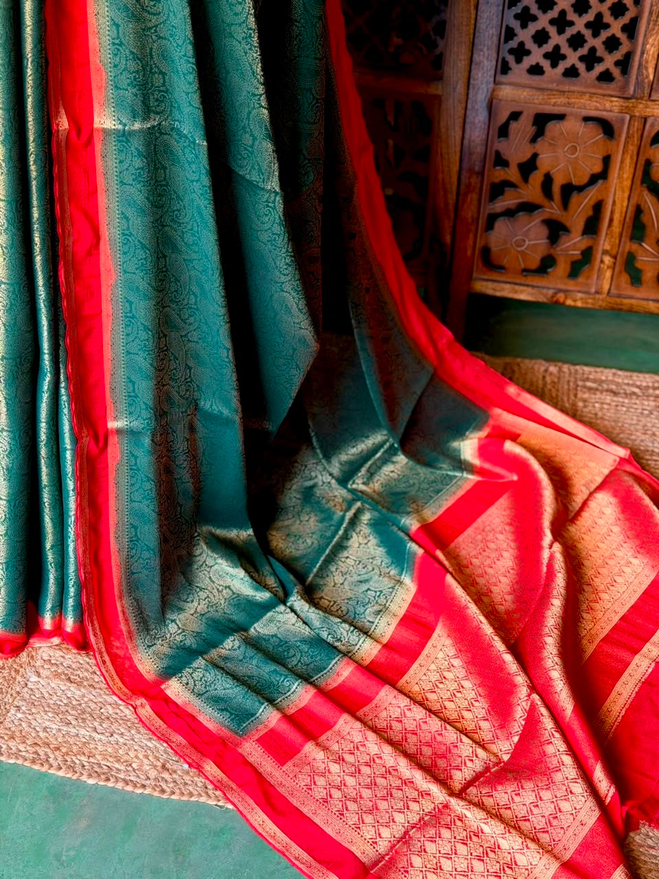 Green and Red Banarasi Crape silk saree - PBRHE1