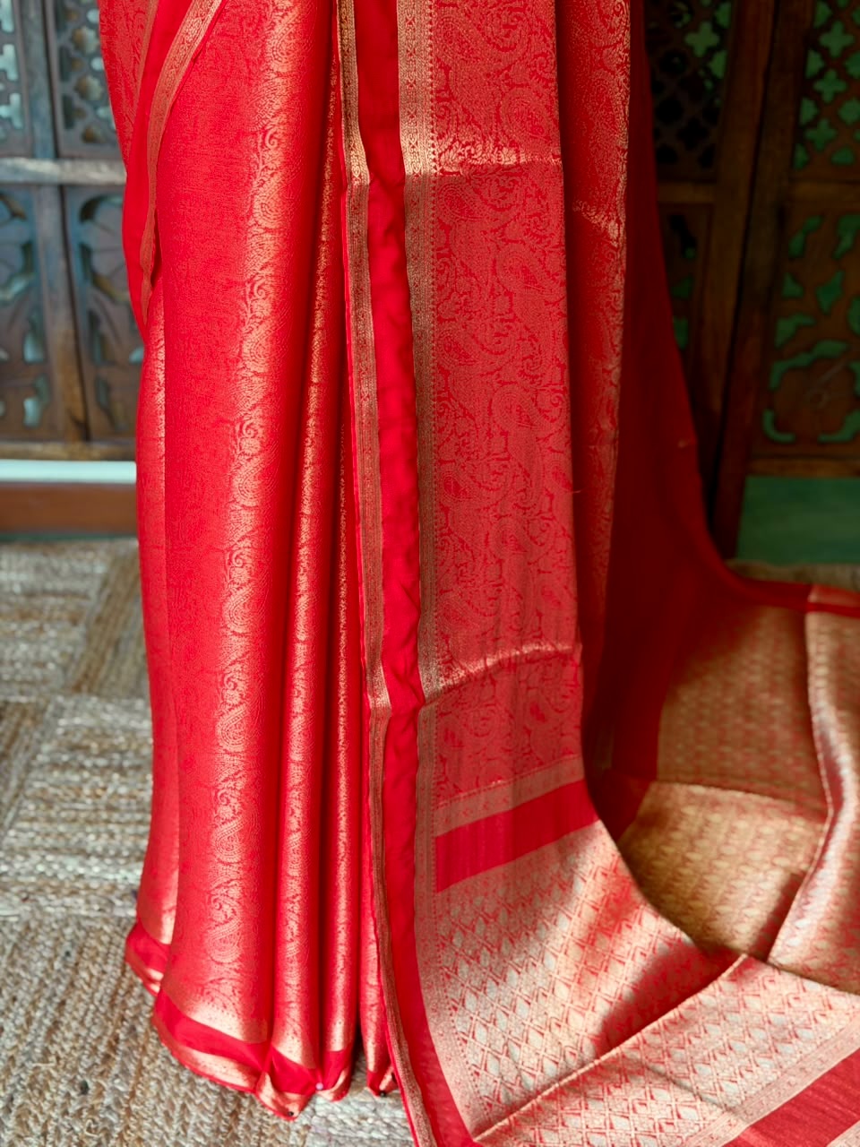 Redt Banarasi Crape silk saree - PBRHE3