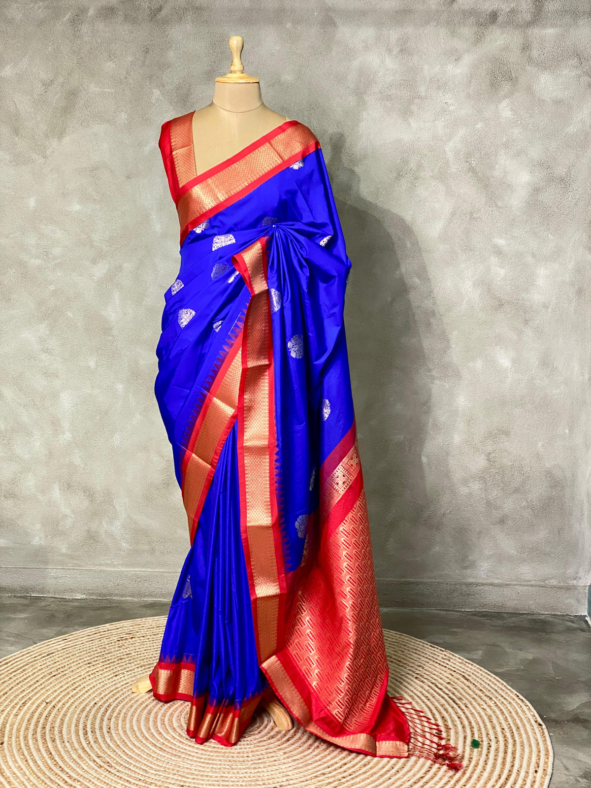 Royal blue and red traditional kanchi saree - PSSRB