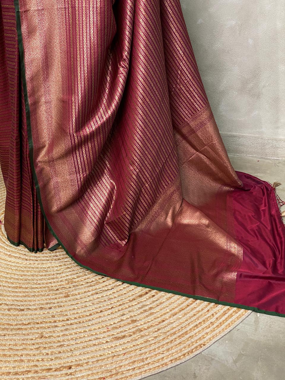 Dark wine Semi katan Banarasi silksaree - PSB07d