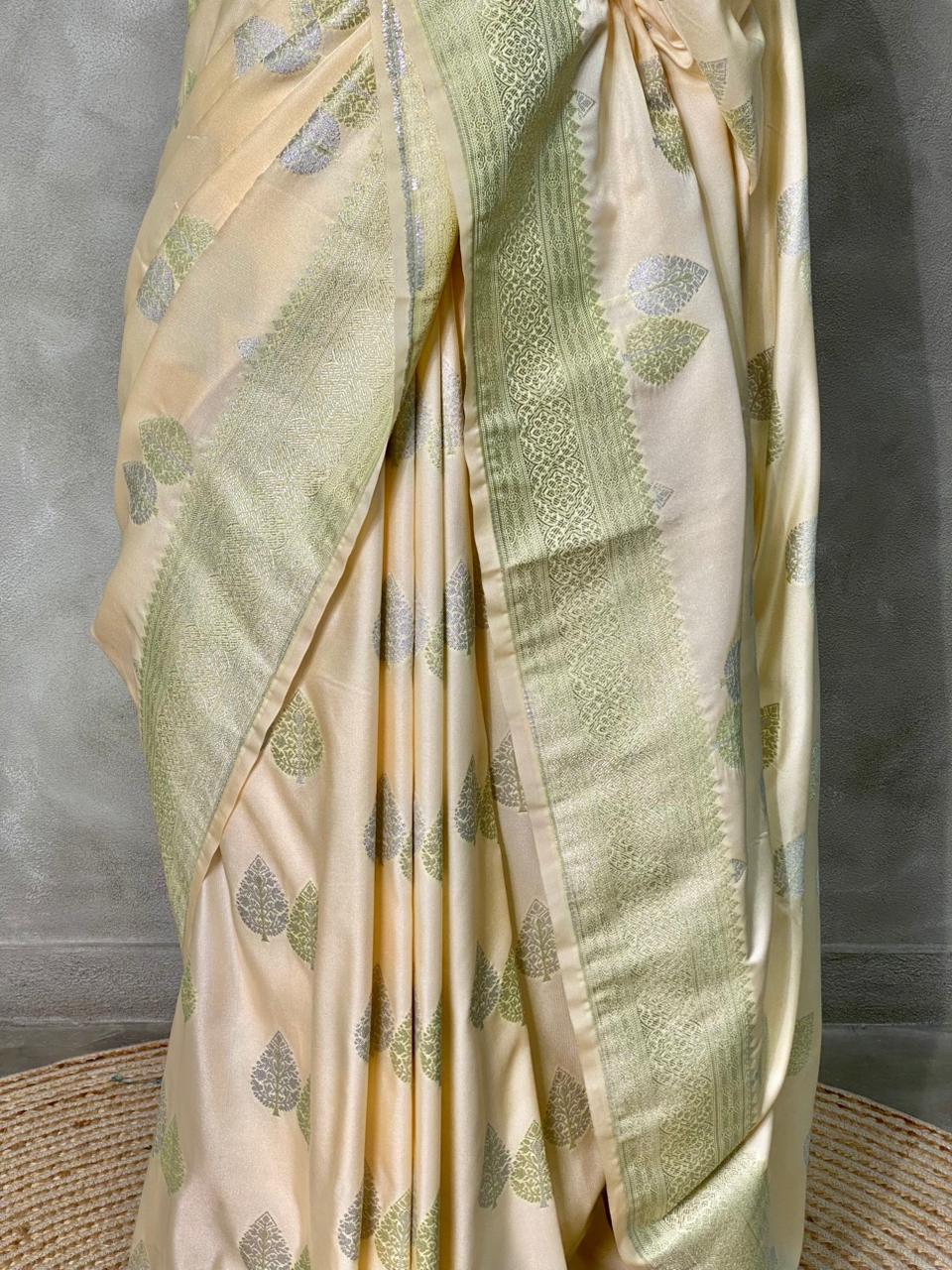 Cream and light goldpure zatin Banarasi saree- PBSZ5
