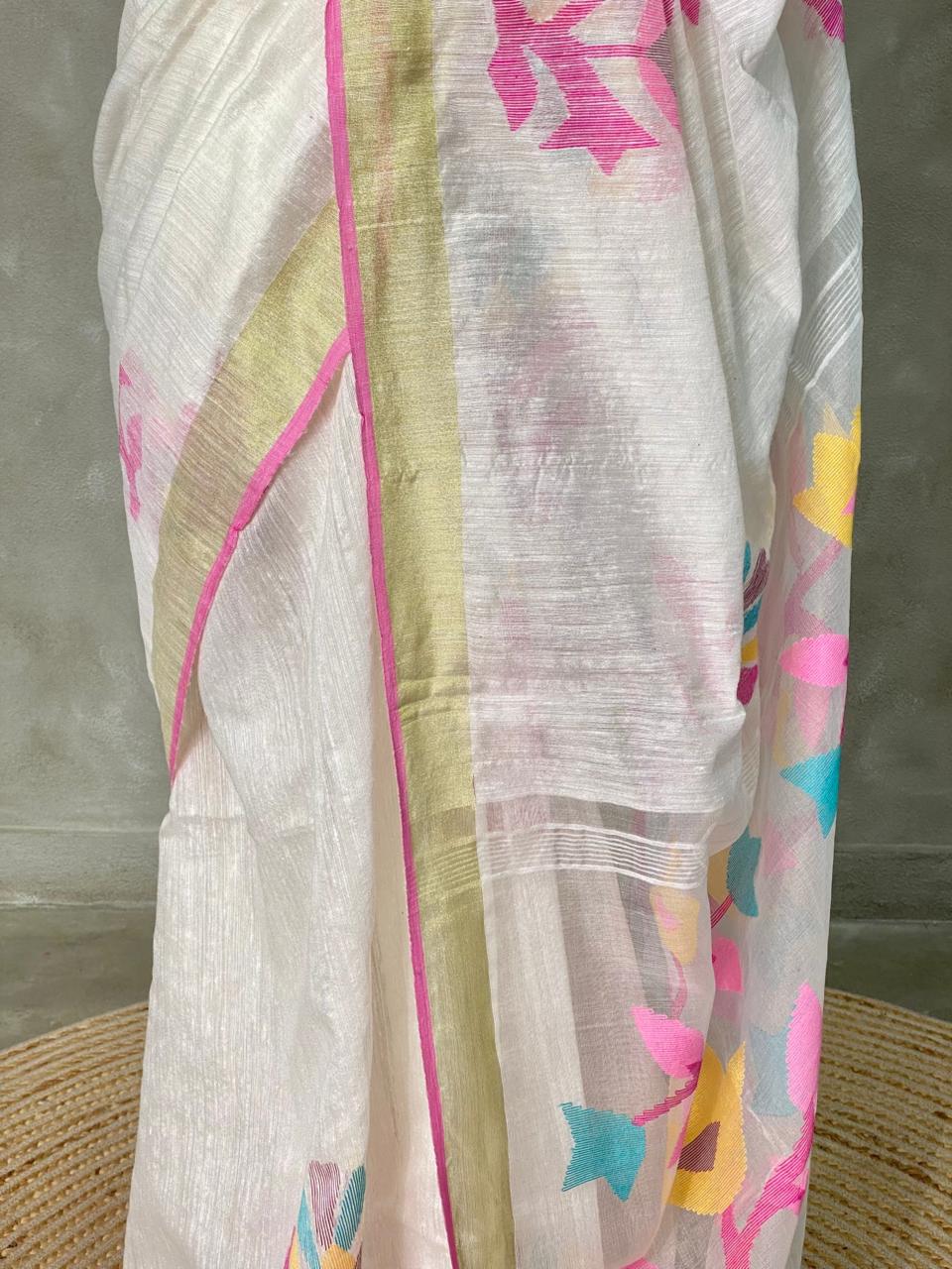 White Pure Matka silk saree - PMK4