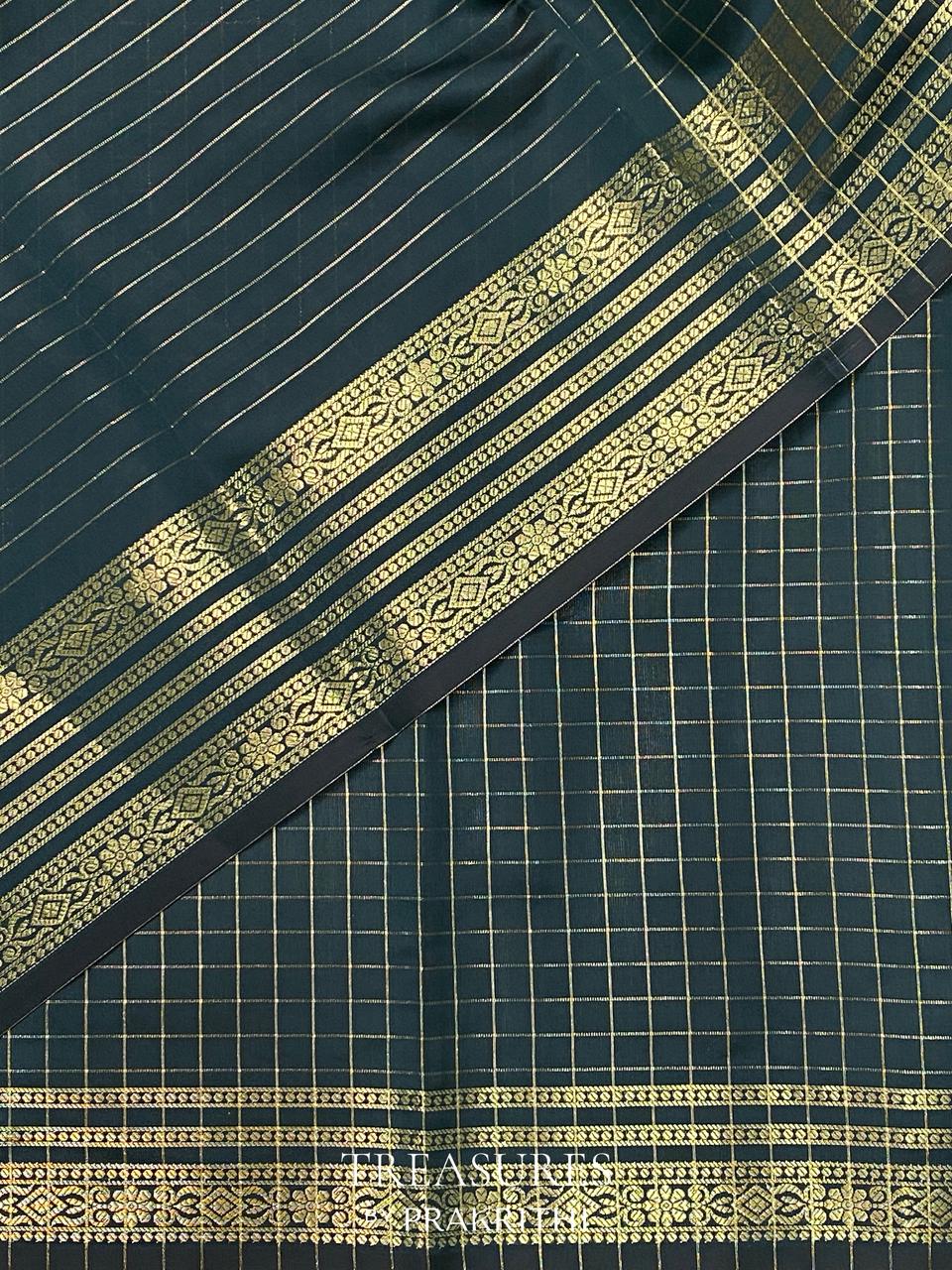 Green semi banarasi saree -PIH22C