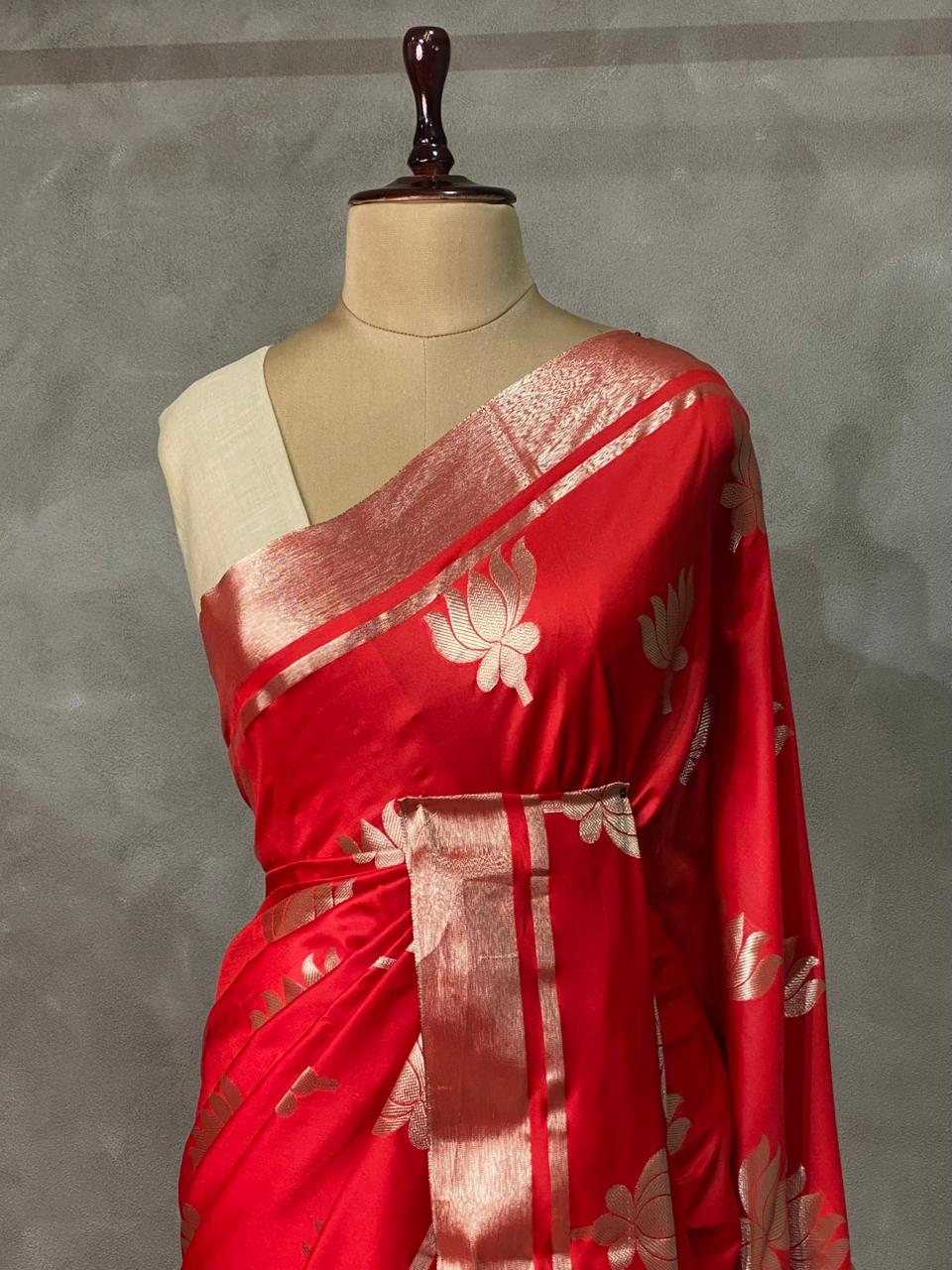Red semi banarasi saree -PIH21LF