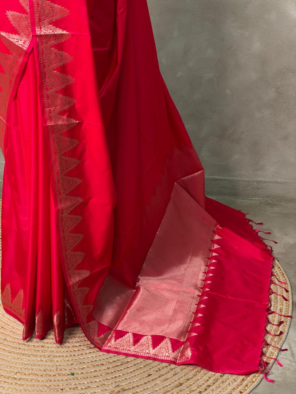 Red Semi banarasi silk saree -PIH37E