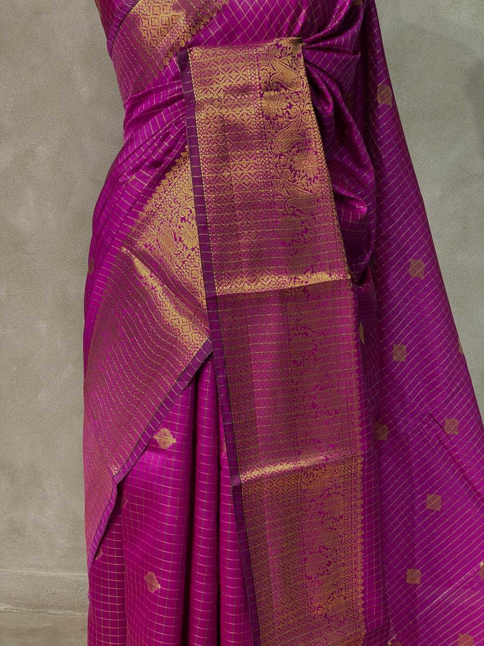 Magenta banarasi silksaree - AISHCK9C