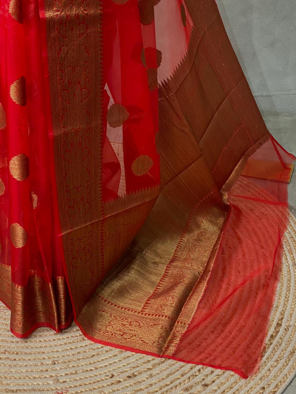 Off white and Red Georgette saree -LZ10C