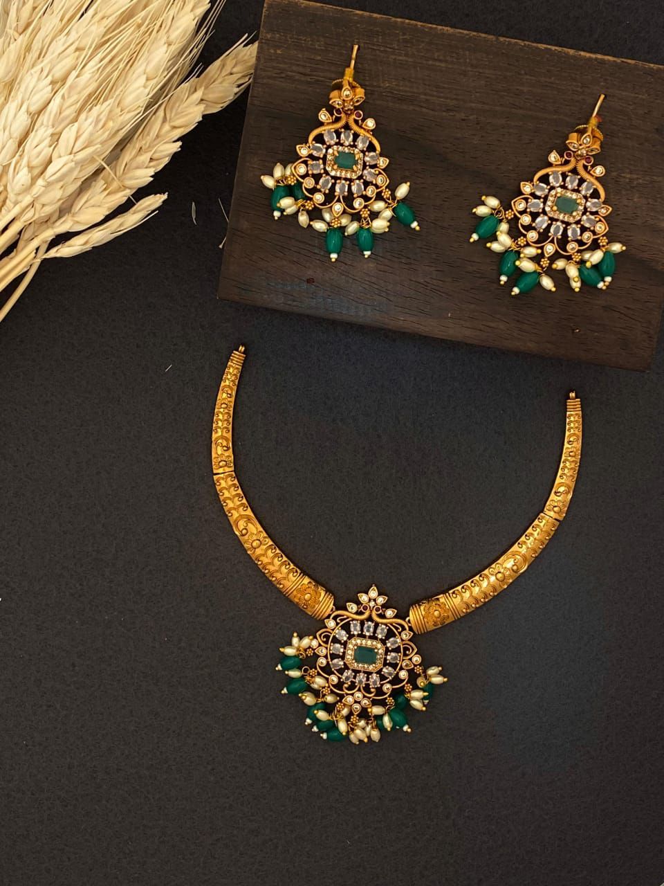 Eleganthasli necklace - JW9B
