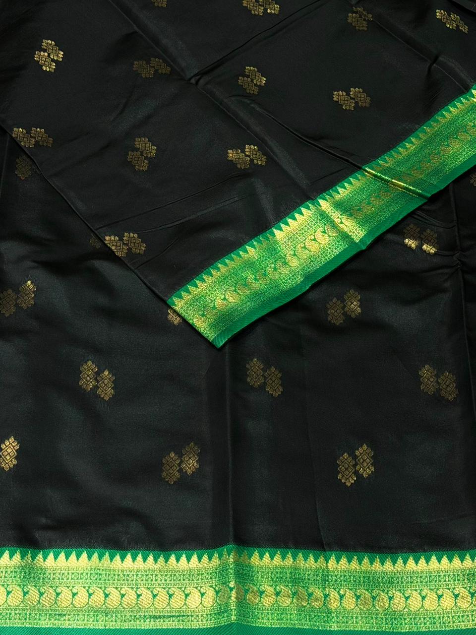 Black and Green silk saree - PDL3C