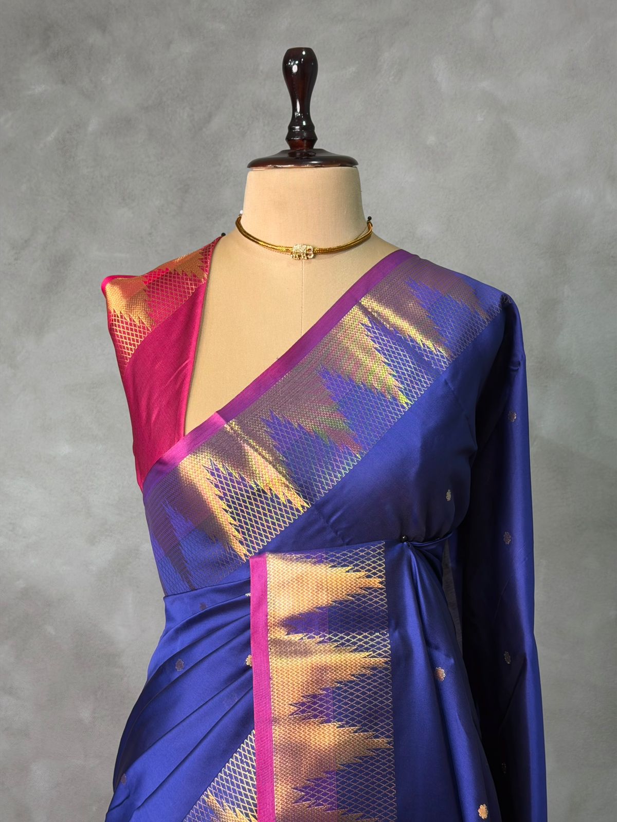 Dark Blue and magenta semi kanchipuram soft silk saree - PSSN160