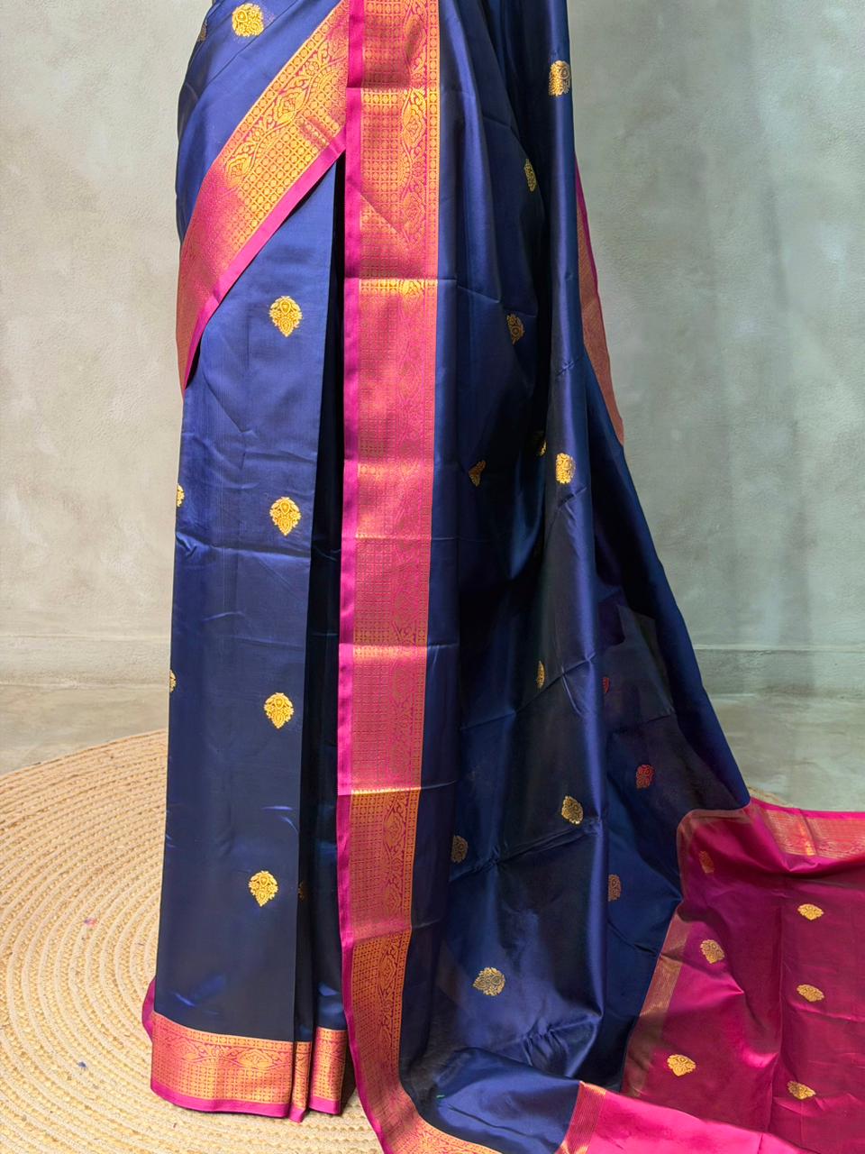 Dark Blue and magenta semi kanchipuram soft silk saree - PSSN178