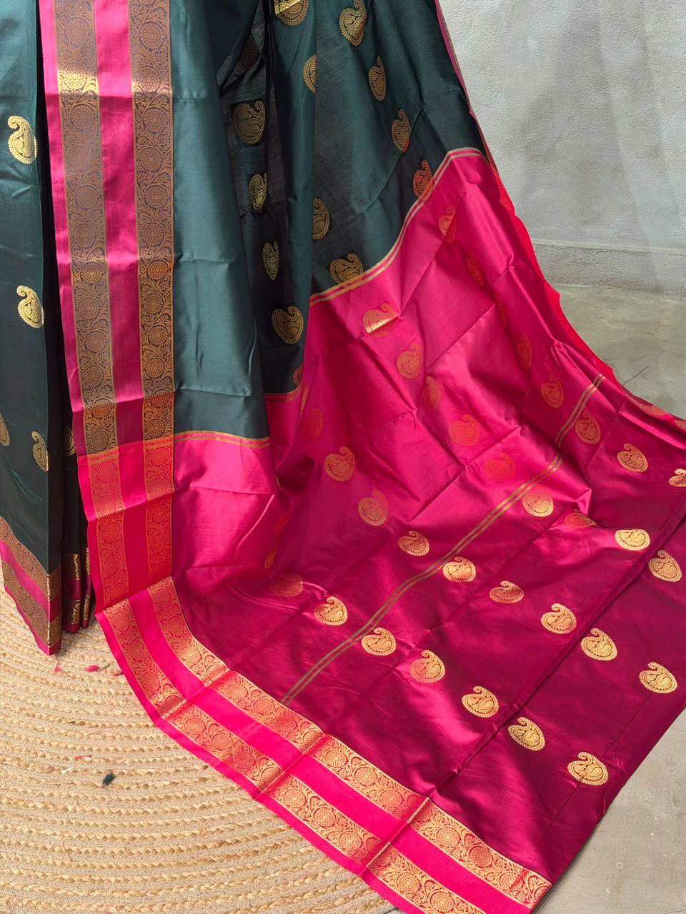 Bottle green and Magenta semi kanchipuram soft silk saree - PSSN191