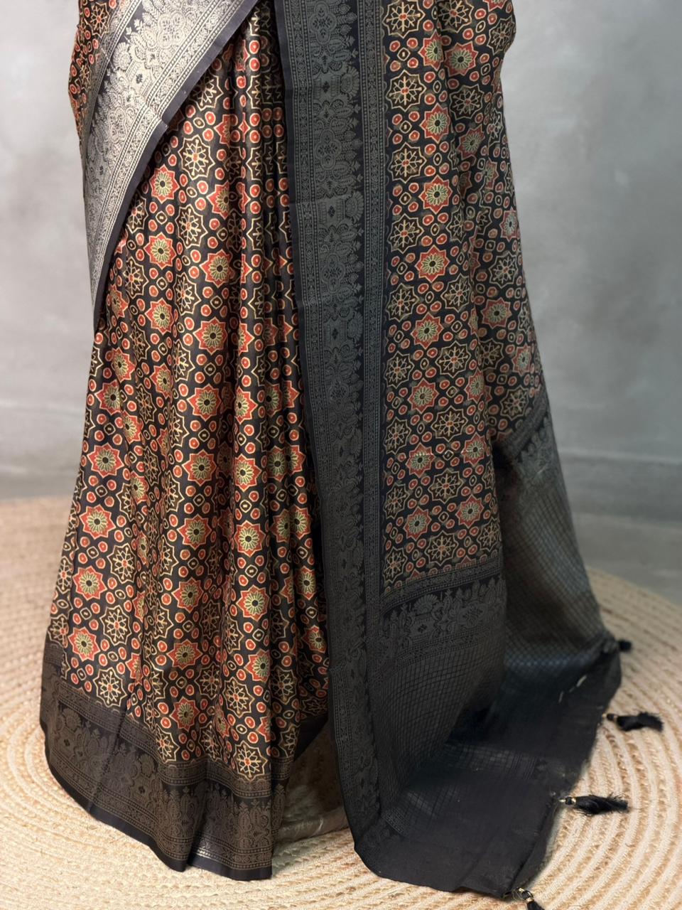 Black Banarasi Soft Silk saree- PBR4A