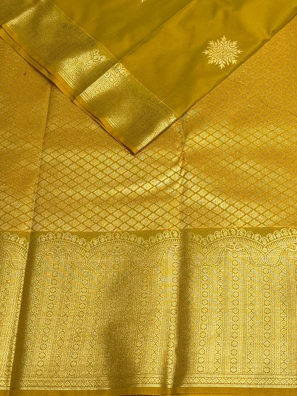 Olive Green kanchipuram silk saree- PSSR324