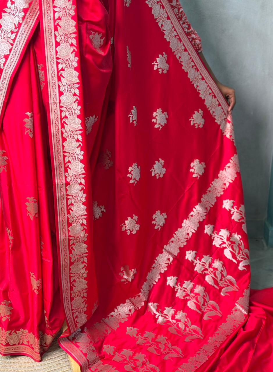 Red pure zatin Banarasi silk saree - RAZ1A
