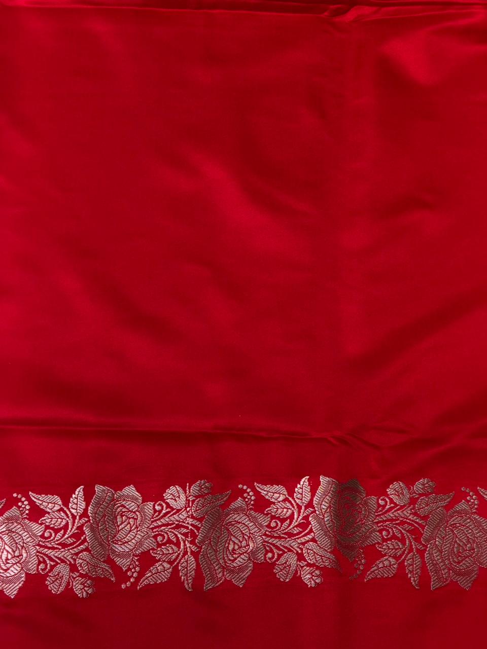 Red pure zatin Banarasi silk saree - RAZ1A