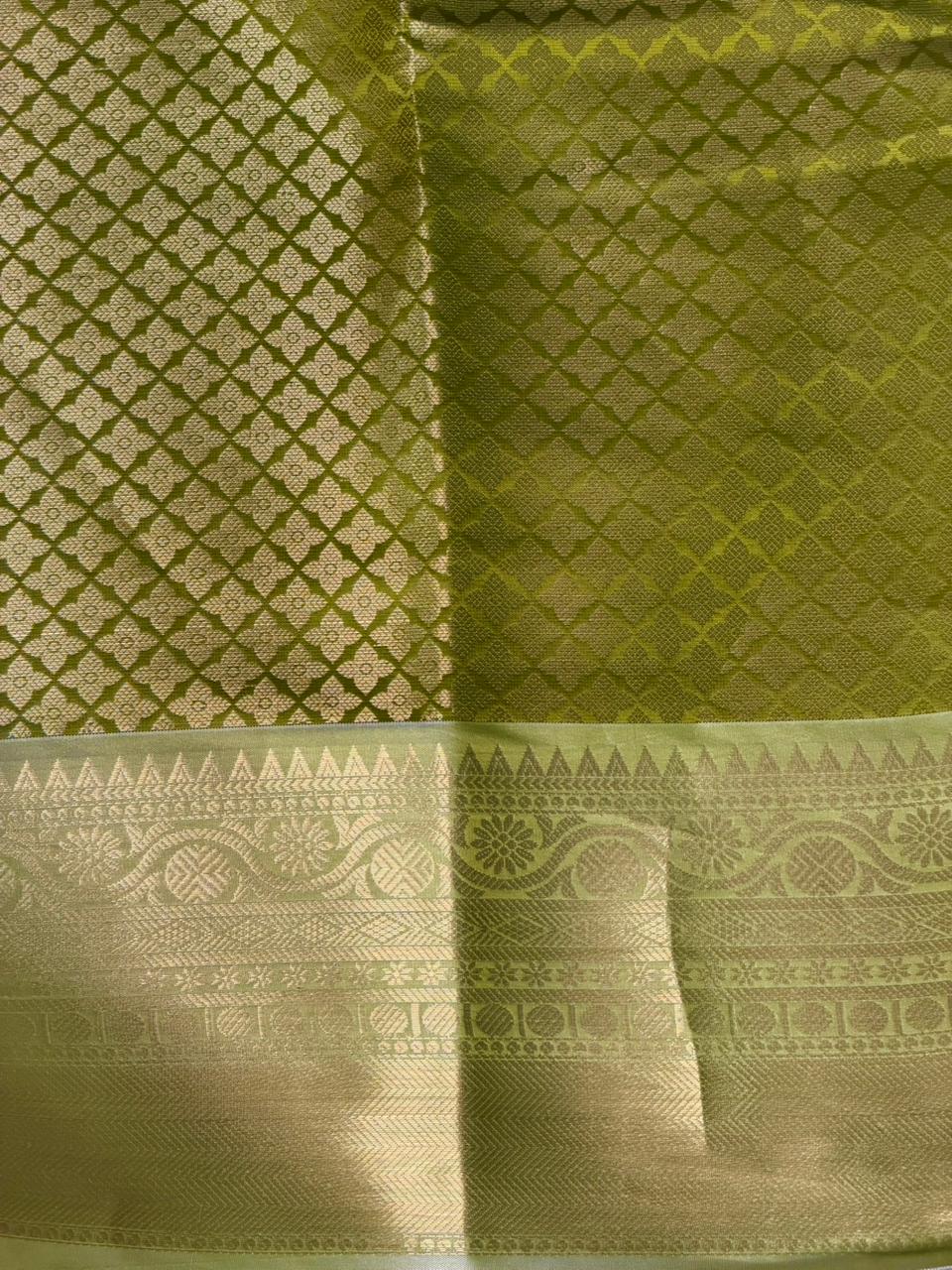 Green banarasi silksaree -LZ8H