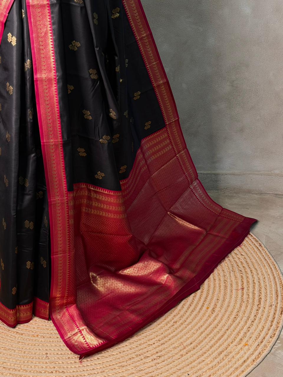 Black and Rani Pink silk saree - PBR23B