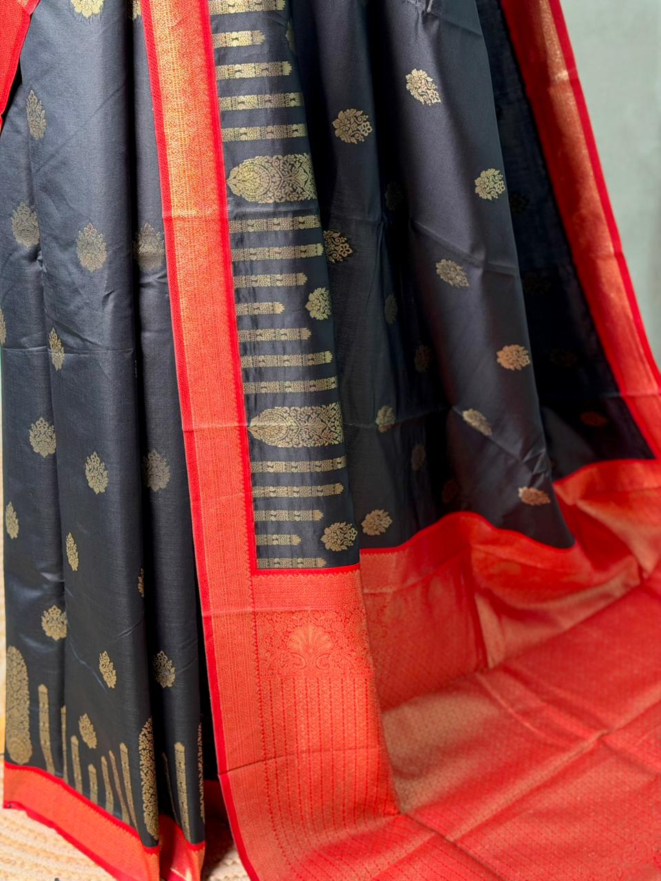 Black and Red blue silk saree - PBR24C