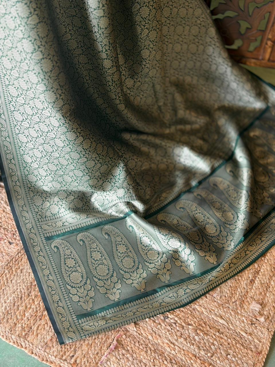 Dark Green Katan Banarasi silk saree - RAZ4B