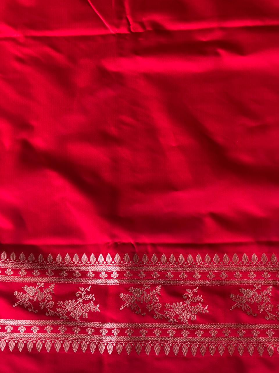 Red zatin Banarasi silk saree - RAZ1IC
