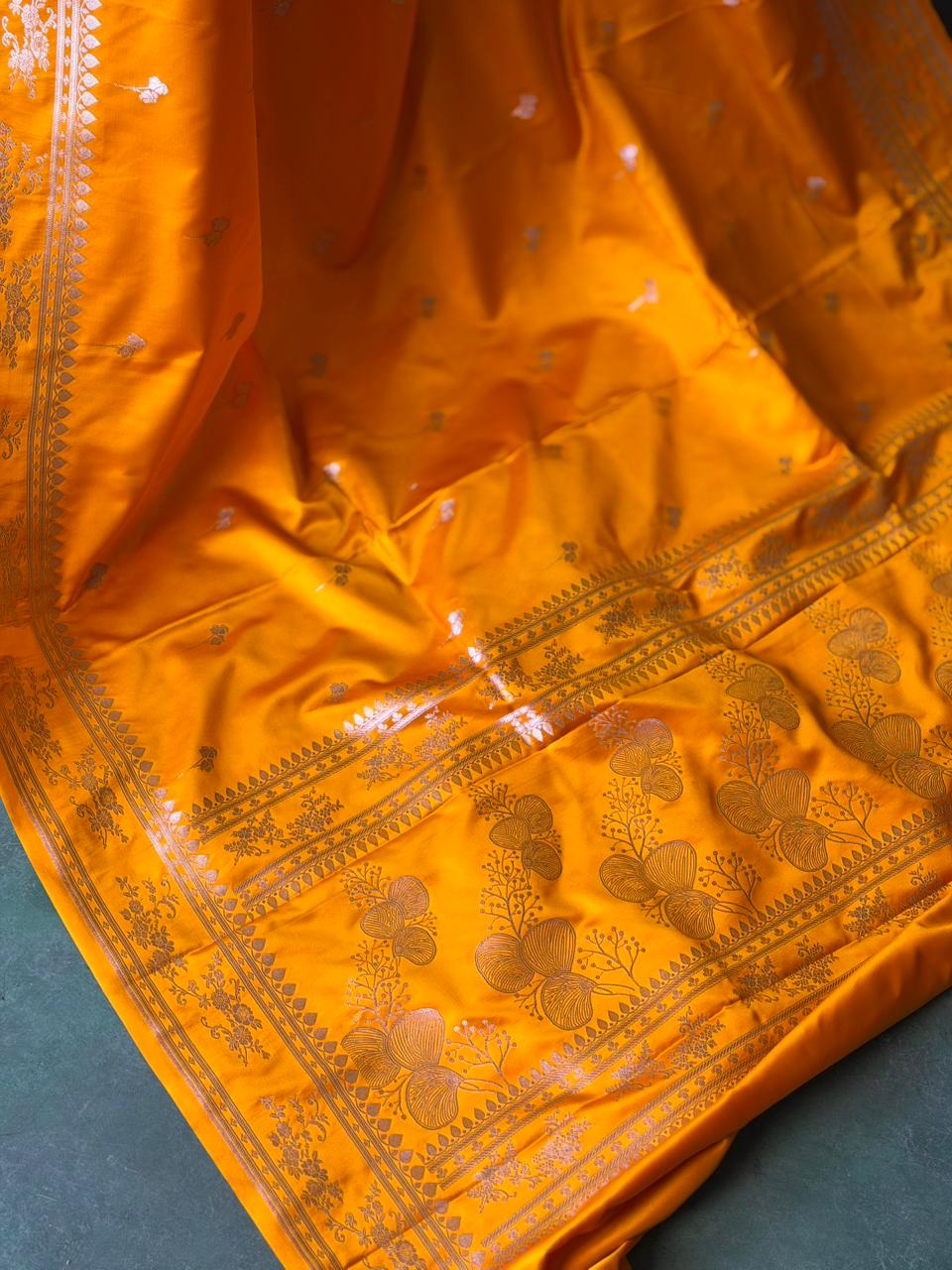 Yellow zatin Banarasi silk saree - RAZ1IF