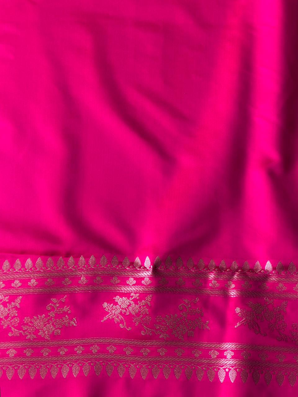 Rani Pink zatin Banarasi silk saree - RAZ1IG