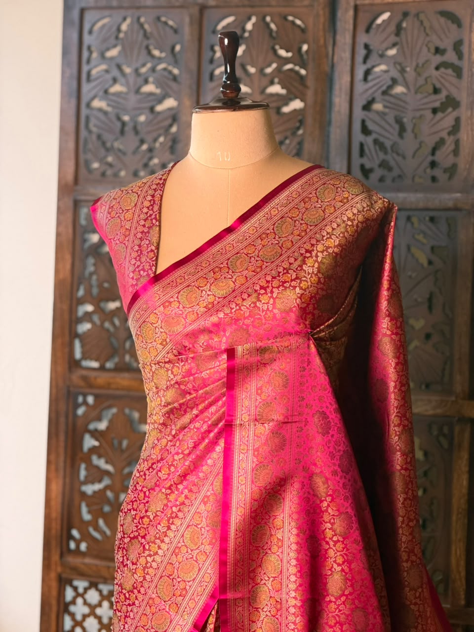 Magenta pure Jamwar Tanchui banarasi saree: PBR56E4