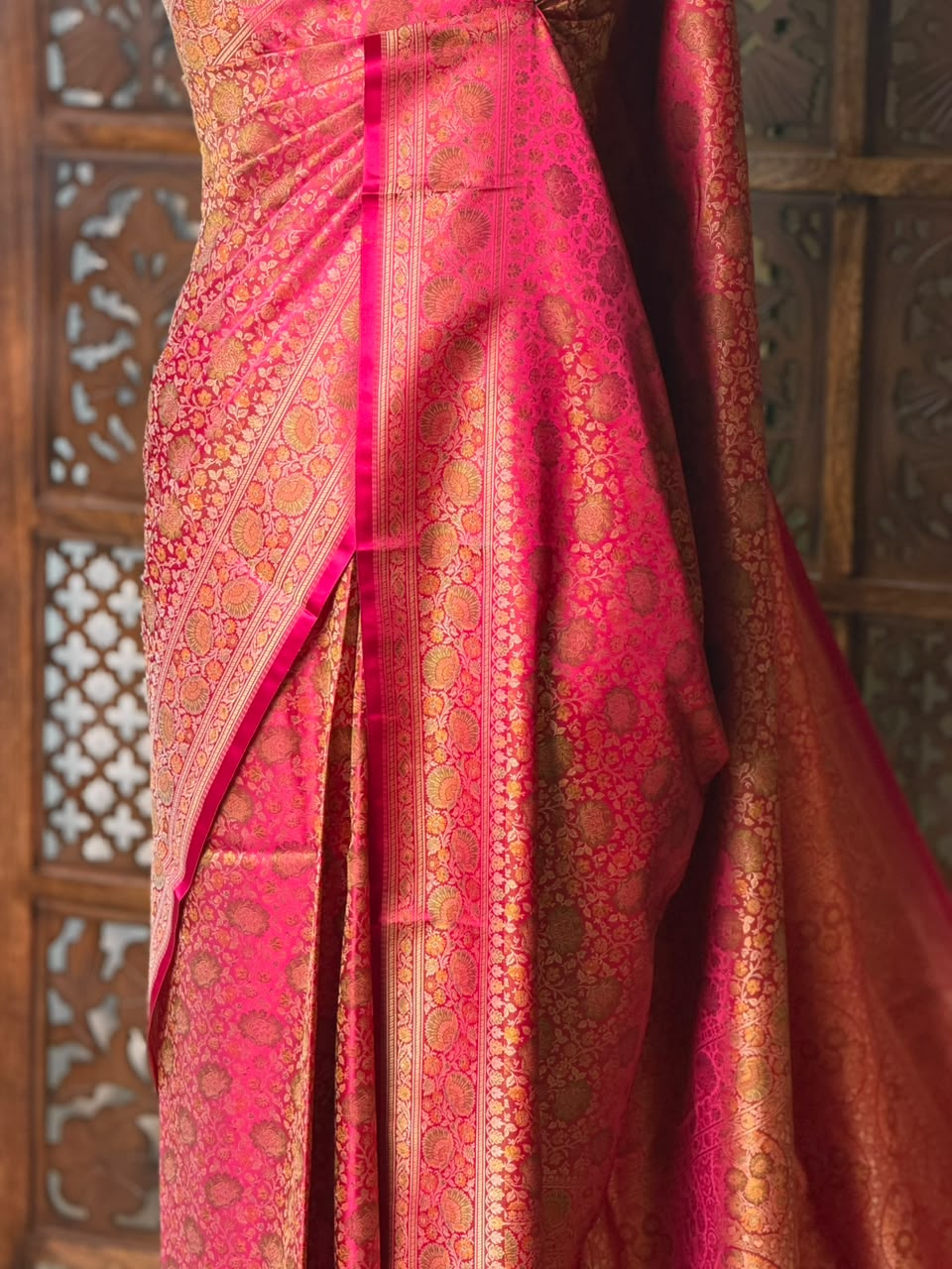 Magenta pure Jamwar Tanchui banarasi saree: PBR56E4