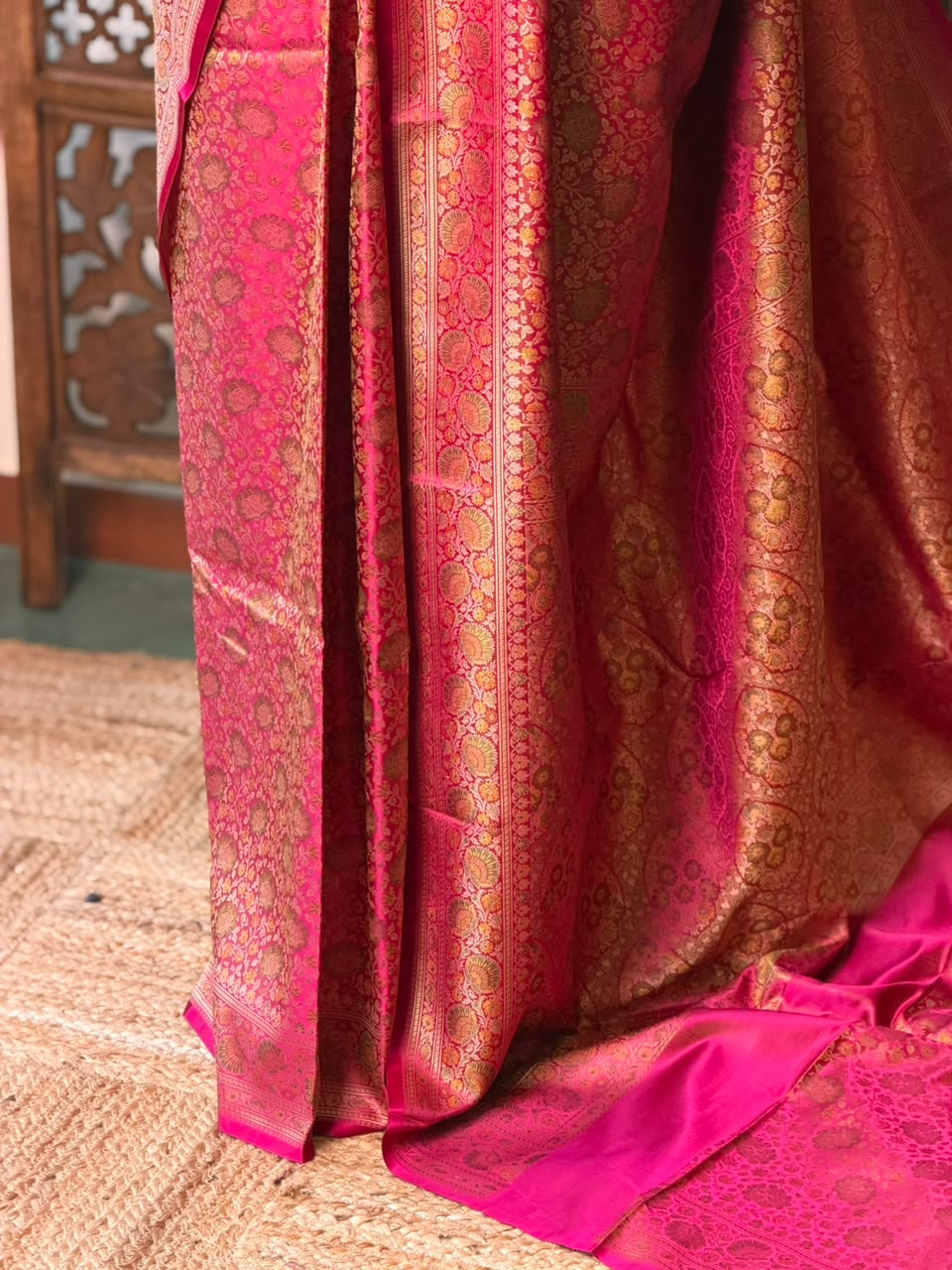 Magenta pure Jamwar Tanchui banarasi saree: PBR56E4