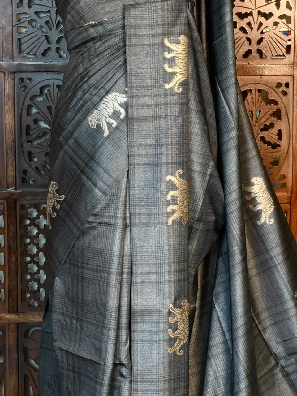 Dark Grey Tiger woven Tusser Silk saree- PBR62C