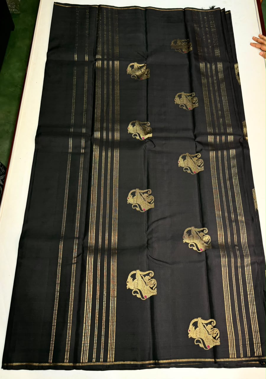 Black Pure Vintage Kanchipuram Silk saree - PPURE129