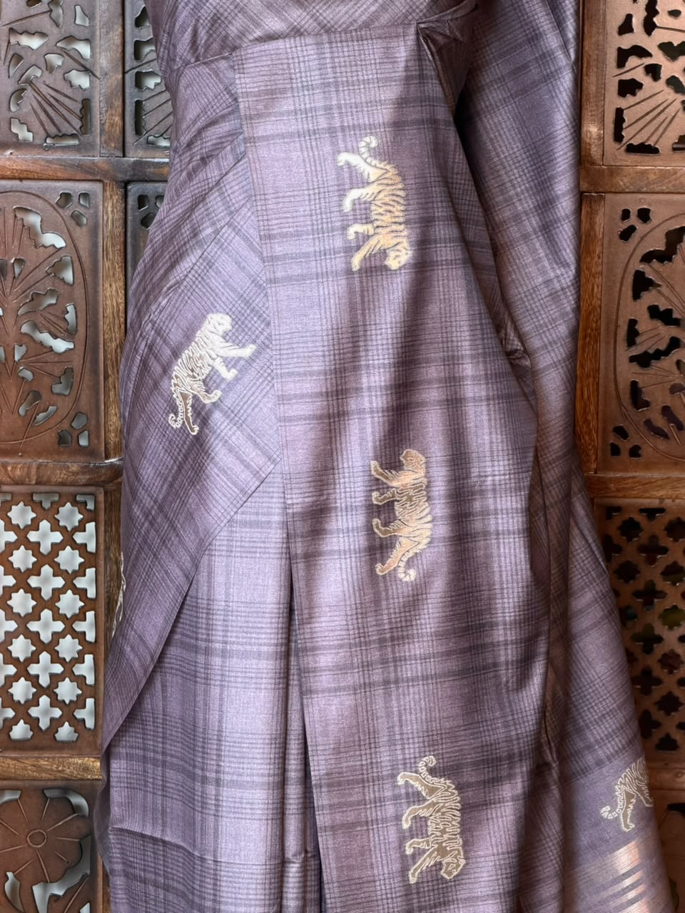 Tiger woven Tusser Silk saree- PBR62D