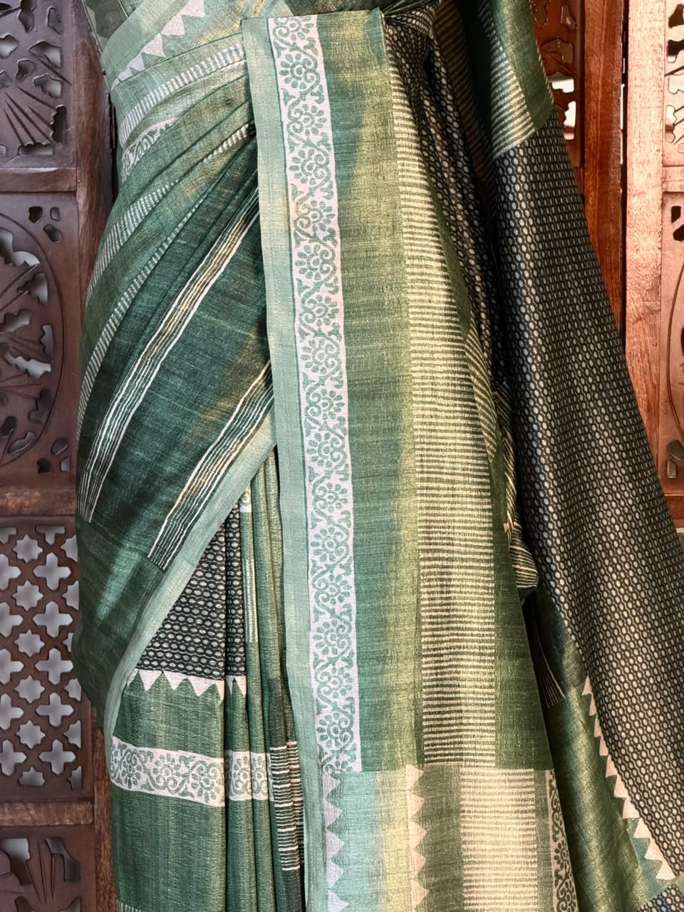 Fern Green tusser saree- PBR31T1