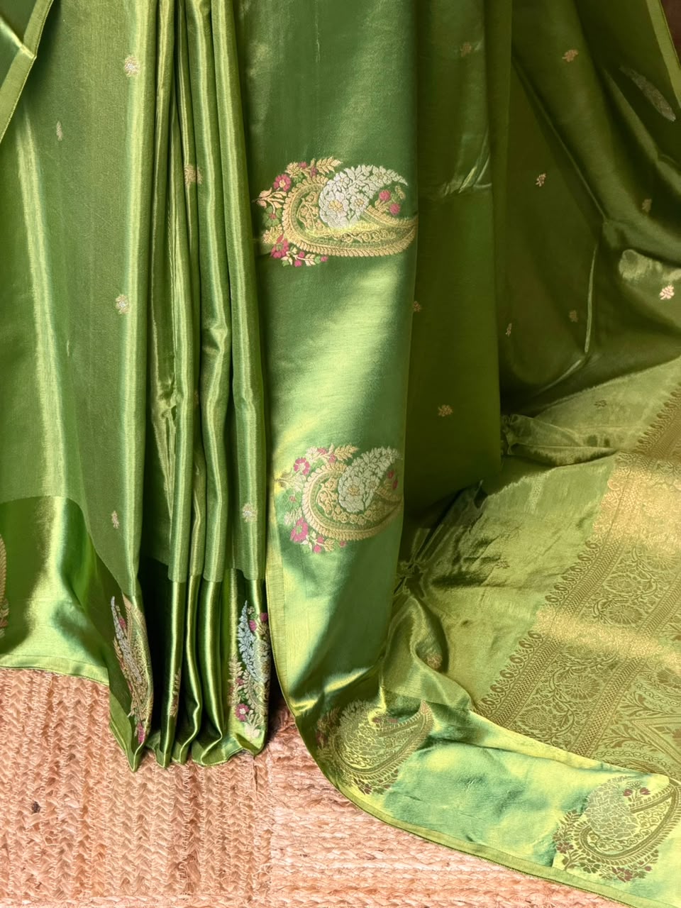 Parrot green Banarasi Crape silk saree - PBRHB6