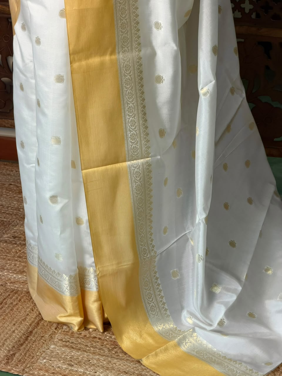 Off white and Gold Semi banarasi silk saree - ONAM26M