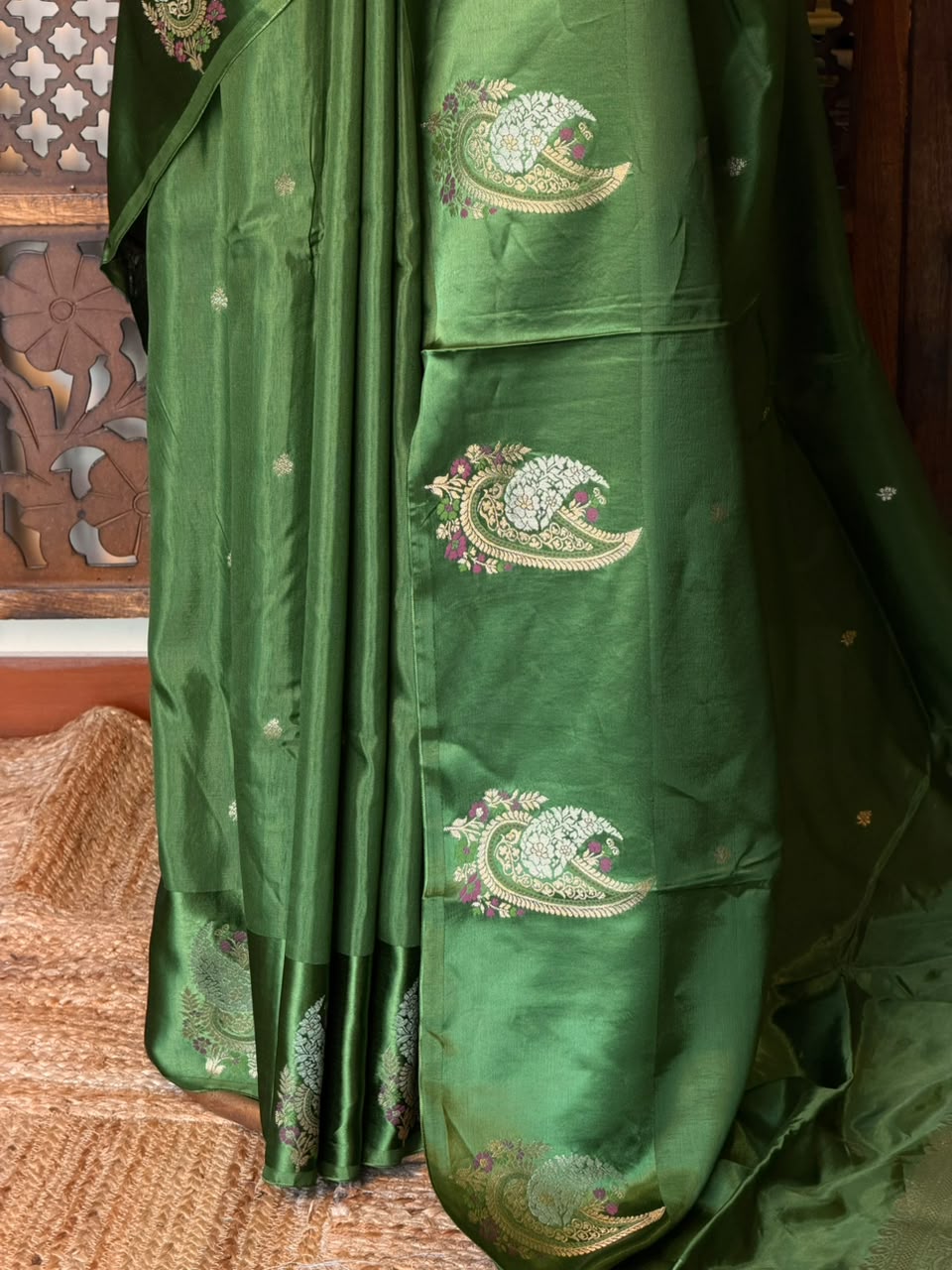 Green Banarasi Crape silk saree - PBRHB8