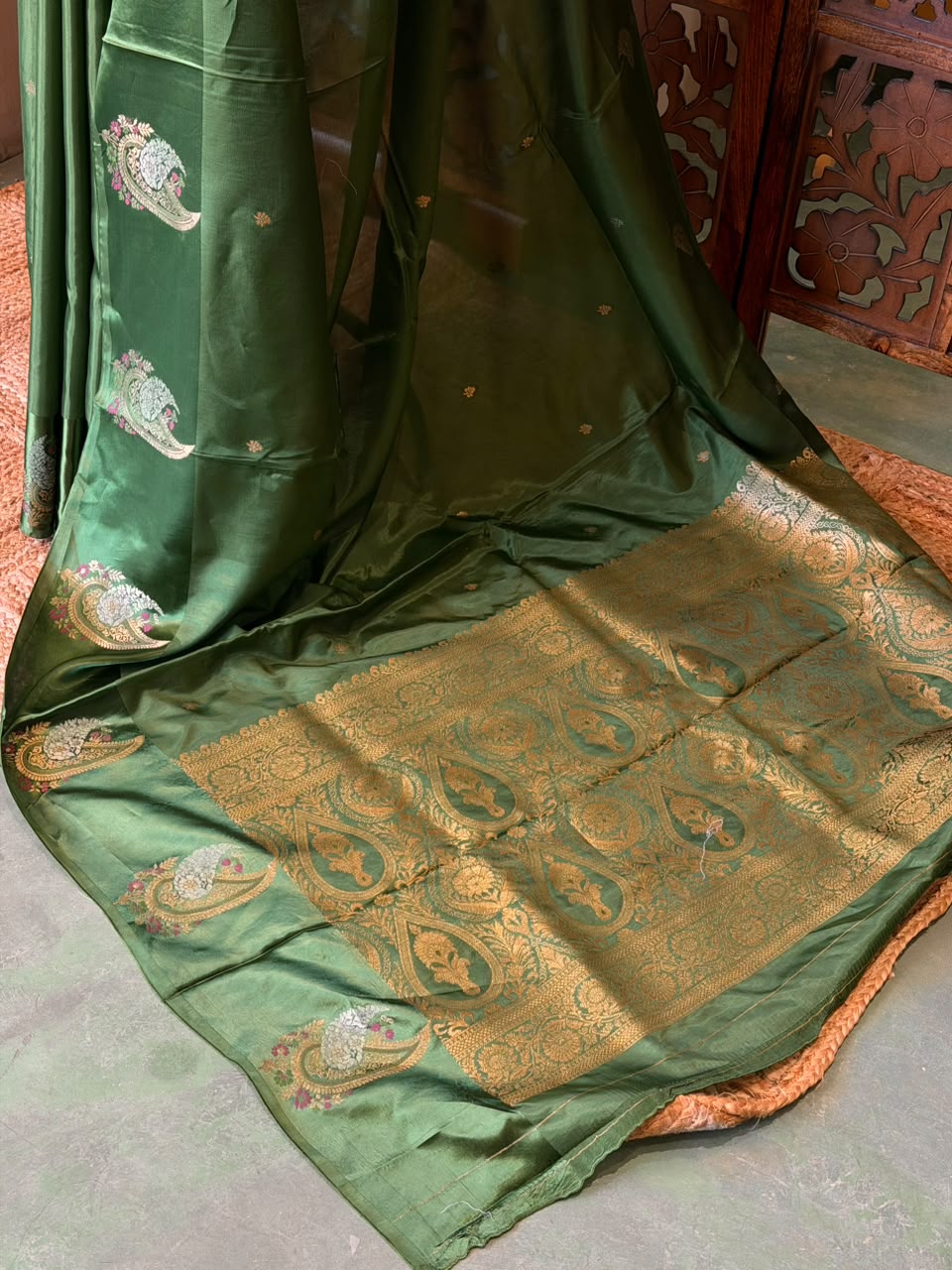 Green Banarasi Crape silk saree - PBRHB8
