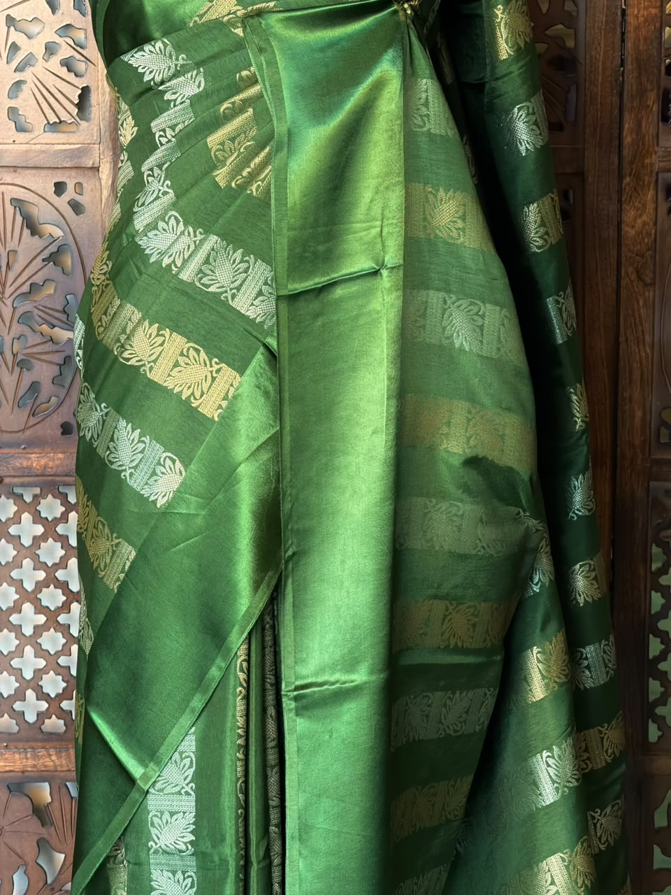 Green Banarasi Crape silk saree - PBRHC1