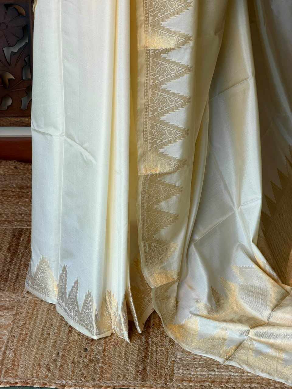 Off white and Gold Soft Silk saree - Onam26N