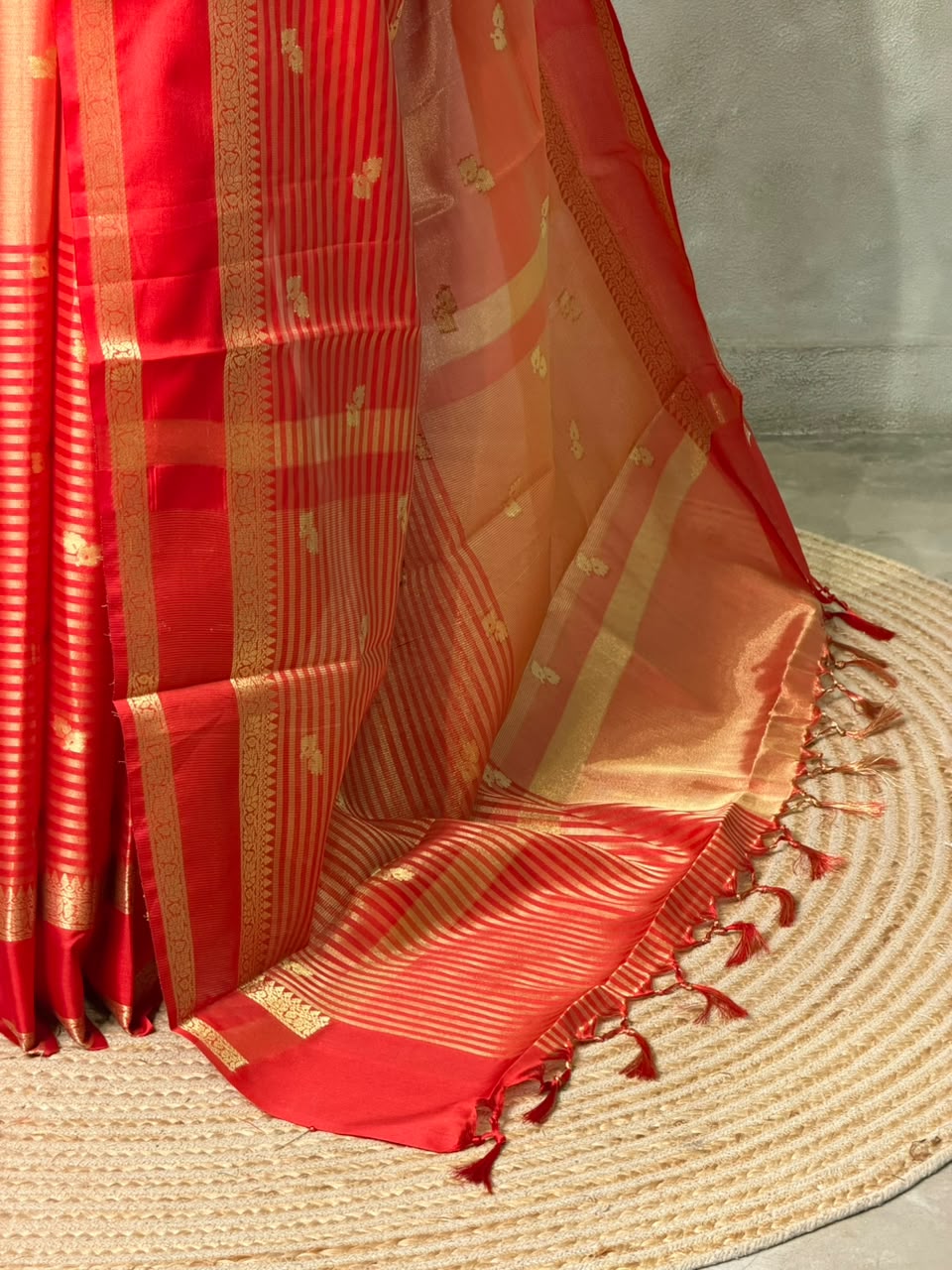 Red soft Tissue banarasi silksaree -PFAZ17A