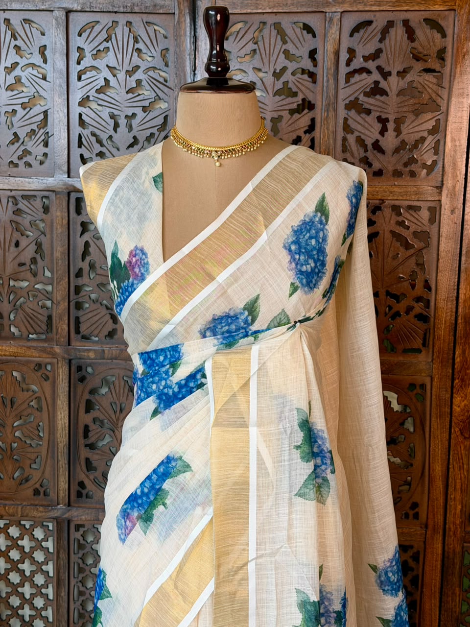 Off white soft semi linen saree -PONAM26N5