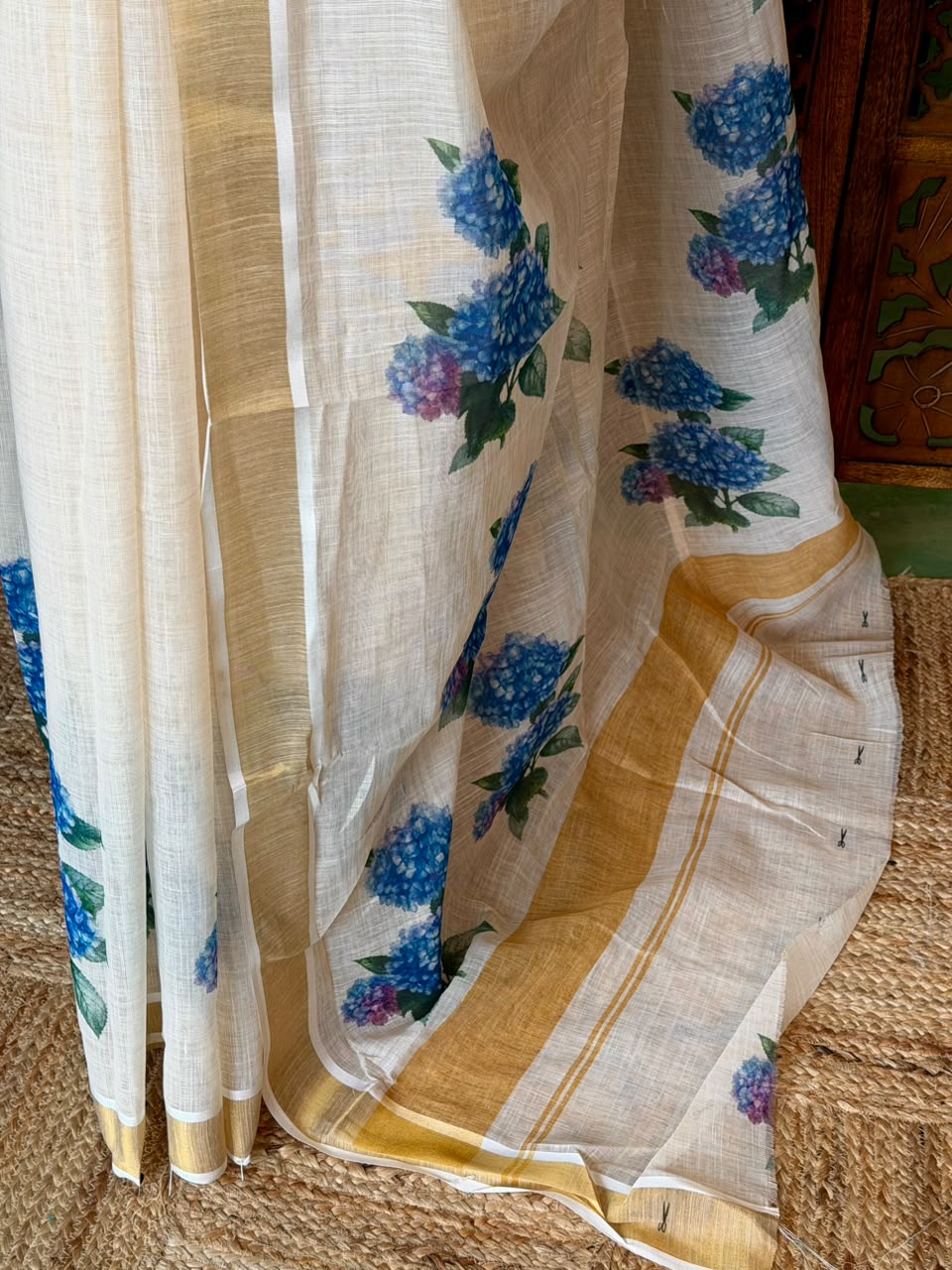Off white soft semi linen saree -PONAM26N5
