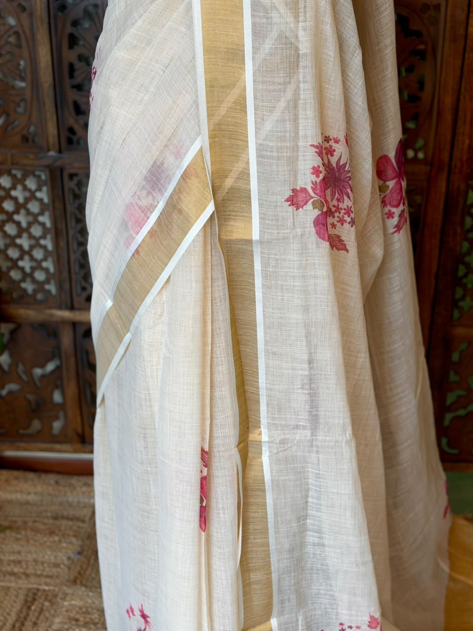 Off white soft semi linen saree -PONAM26N3