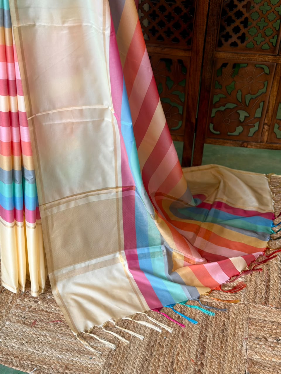 Sandal soft banarasi silk saree - PIH90A